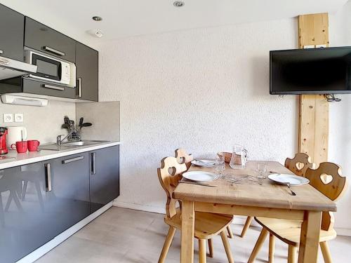 Studio Les Menuires, 1 pièce, 3 personnes - FR-1-344-948