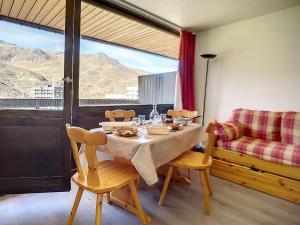 Studio Les Menuires, 1 pièce, 3 personnes - FR-1-344-992