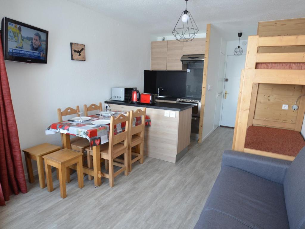 Appartement Studio Les Menuires, 1 pièce, 3 personnes - FR-1-452-17 Preyerand -  - Preyerand 73440 Les Menuires