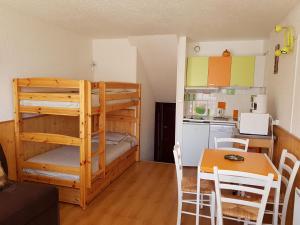 Studio Les Menuires, 1 pièce, 3 personnes - FR-1-452-227