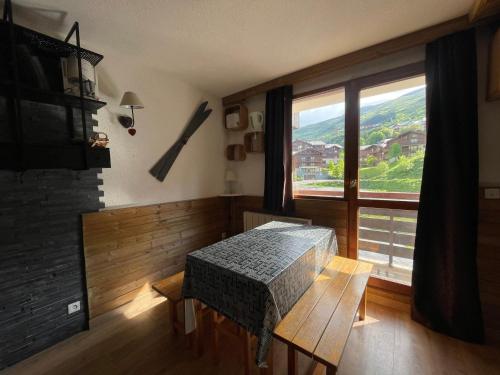 Studio Les Menuires, 1 pièce, 3 personnes - FR-1-452-91