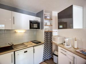 Studio Les Menuires, 1 pièce, 4 personnes - FR-1-178-150