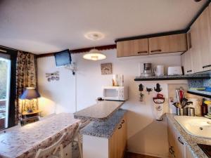 Studio Les Menuires, 1 pièce, 4 personnes - FR-1-178-299