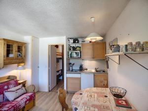 Studio Les Menuires, 1 pièce, 4 personnes - FR-1-178-338