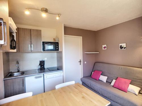 Studio Les Menuires, 1 pièce, 4 personnes - FR-1-178-39