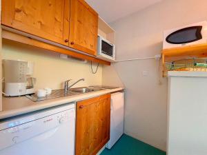 Studio Les Menuires, 1 pièce, 4 personnes - FR-1-344-1006