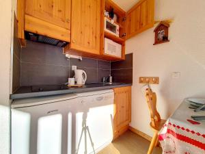 Studio Les Menuires, 1 pièce, 4 personnes - FR-1-344-1041