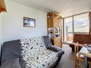 Studio Les Menuires, 1 pièce, 4 personnes - FR-1-344-1043