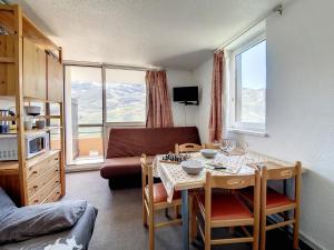 Studio Les Menuires, 1 pièce, 4 personnes - FR-1-344-1043
