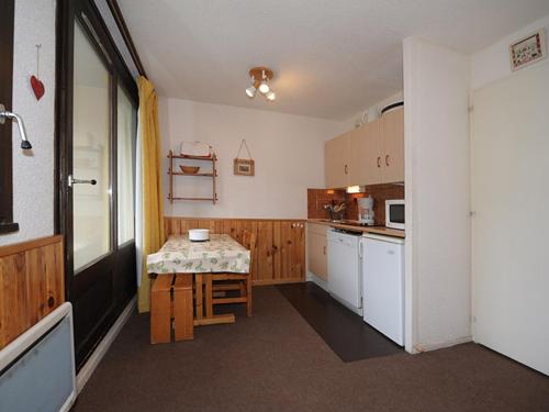 Studio Les Menuires, 1 pièce, 4 personnes - FR-1-344-1069