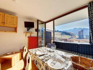 Studio Les Menuires, 1 pièce, 4 personnes - FR-1-344-1074