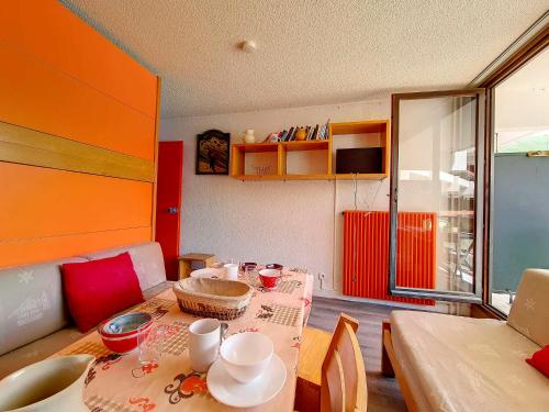 Studio Les Menuires, 1 pièce, 4 personnes - FR-1-344-314