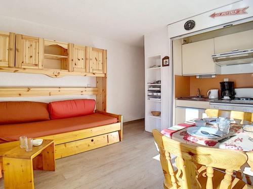 Studio Les Menuires, 1 pièce, 4 personnes - FR-1-344-902