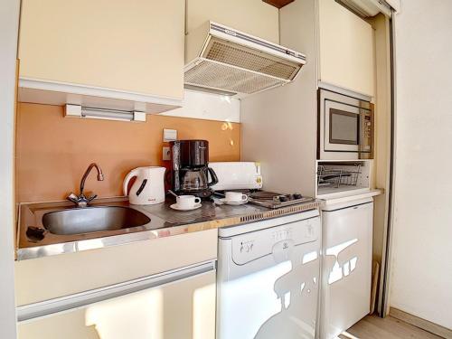 Studio Les Menuires, 1 pièce, 4 personnes - FR-1-344-902