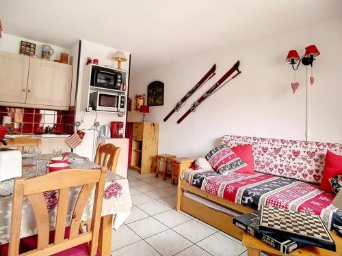 Studio Les Menuires, 1 pièce, 4 personnes - FR-1-344-903