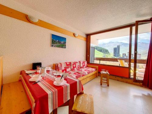Studio Les Menuires, 1 pièce, 4 personnes - FR-1-344-945