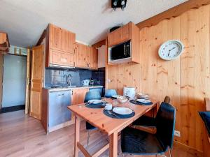 Studio Les Menuires, 1 pièce, 4 personnes - FR-1-344-951