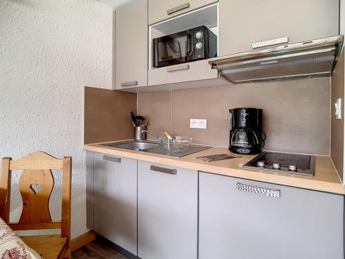 Studio Les Menuires, 1 pièce, 4 personnes - FR-1-344-953