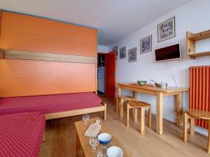 Studio Les Menuires, 1 pièce, 4 personnes - FR-1-344-996