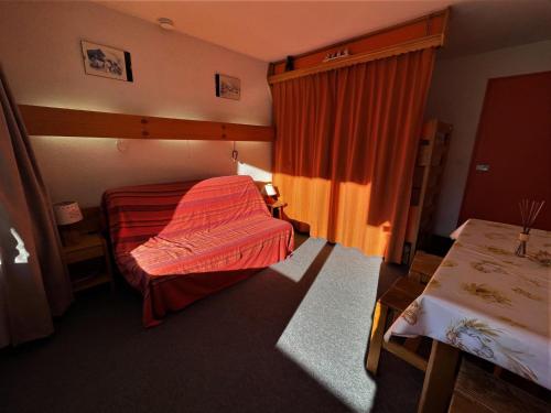 Studio Les Menuires, 1 pièce, 4 personnes - FR-1-452-190