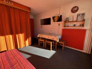 Studio Les Menuires, 1 pièce, 4 personnes - FR-1-452-190