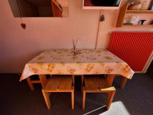 Studio Les Menuires, 1 pièce, 4 personnes - FR-1-452-190