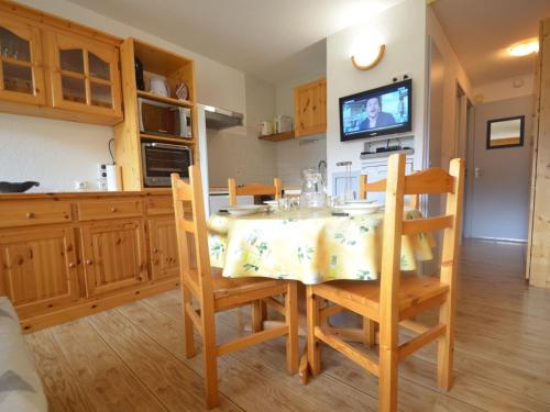 Studio Les Menuires, 1 pièce, 4 personnes - FR-1-452-218