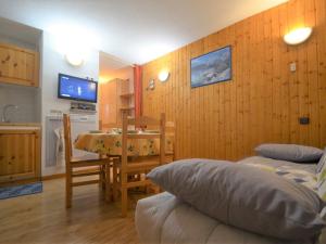 Studio Les Menuires, 1 pièce, 4 personnes - FR-1-452-218