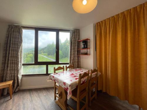 Studio Les Menuires, 1 pièce, 4 personnes - FR-1-452-48