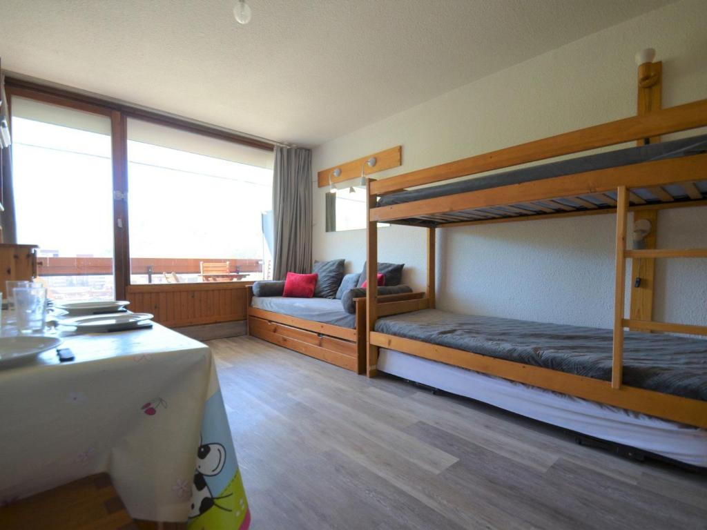 Appartement Studio Les Menuires, 1 pièce, 4 personnes - FR-1-452-99 Croisette -  - La Croisette 73440 Les Menuires