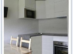 Studio Les Menuires, 1 pièce, 4 personnes - FR-1-574-7