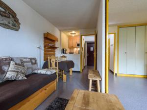Studio Les Menuires, 1 pièce, 5 personnes - FR-1-574-2