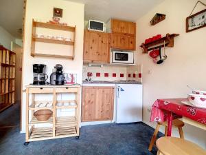 Studio Les Menuires, 2 pièces, 4 personnes - FR-1-344-863