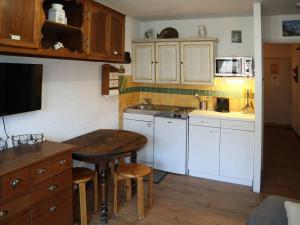 Studio Les Orres, 1 pièce, 4 personnes - FR-1-322-107