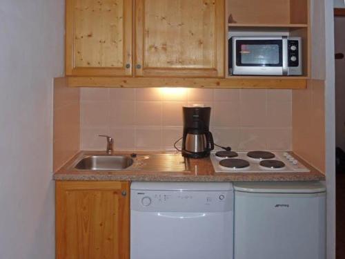 Studio Les Orres, 1 pièce, 4 personnes - FR-1-322-125
