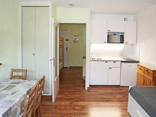 Studio Les Orres, 1 pièce, 4 personnes - FR-1-322-22