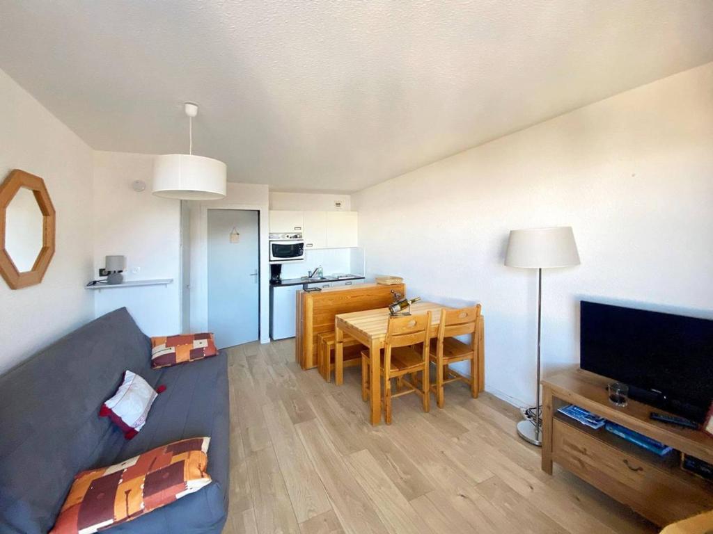 Appartement Studio Les Orres, 1 pièce, 4 personnes - FR-1-322-430 LE CAIRN N°0411 Place Emile Hodoul 05200 Les Orres