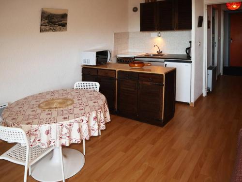 Studio Les Orres, 1 pièce, 4 personnes - FR-1-322-497