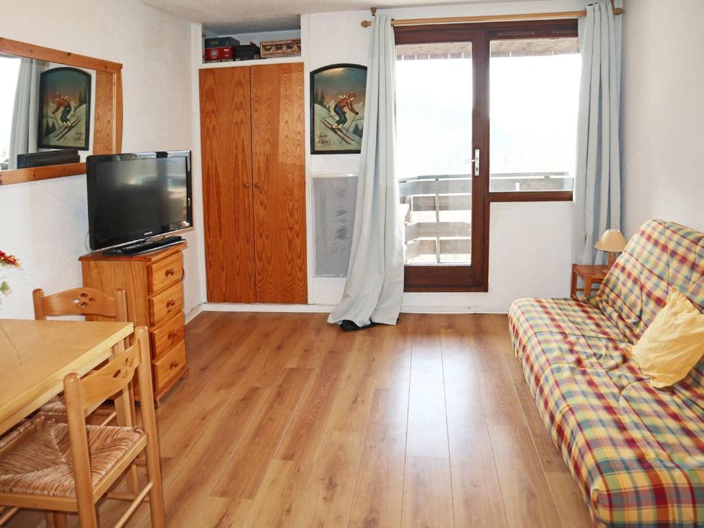 Appartement Studio Les Orres, 1 pièce, 4 personnes - FR-1-322-504 LE CAIRN N°0407 Place Emile Hodoul 05200 Les Orres