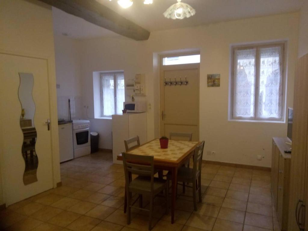 Appartement studio les solivettes 28 Rue de Cullion 45230 Châtillon-Coligny