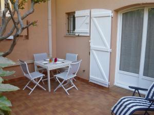 Appartement Studio Les Vignes  83240 Cavalaire-sur-Mer Provence-Alpes-Côte d\'Azur