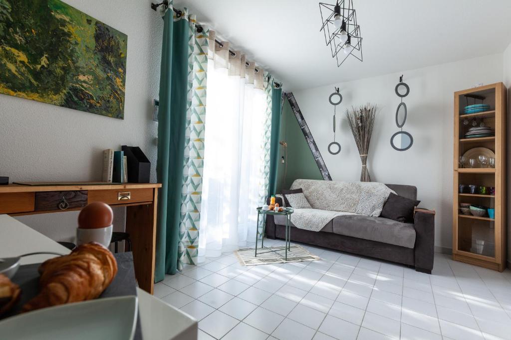 Appartement Studio - Les villas du triangle 10 Avenue Fanfonne Guillierme 30000 Nîmes