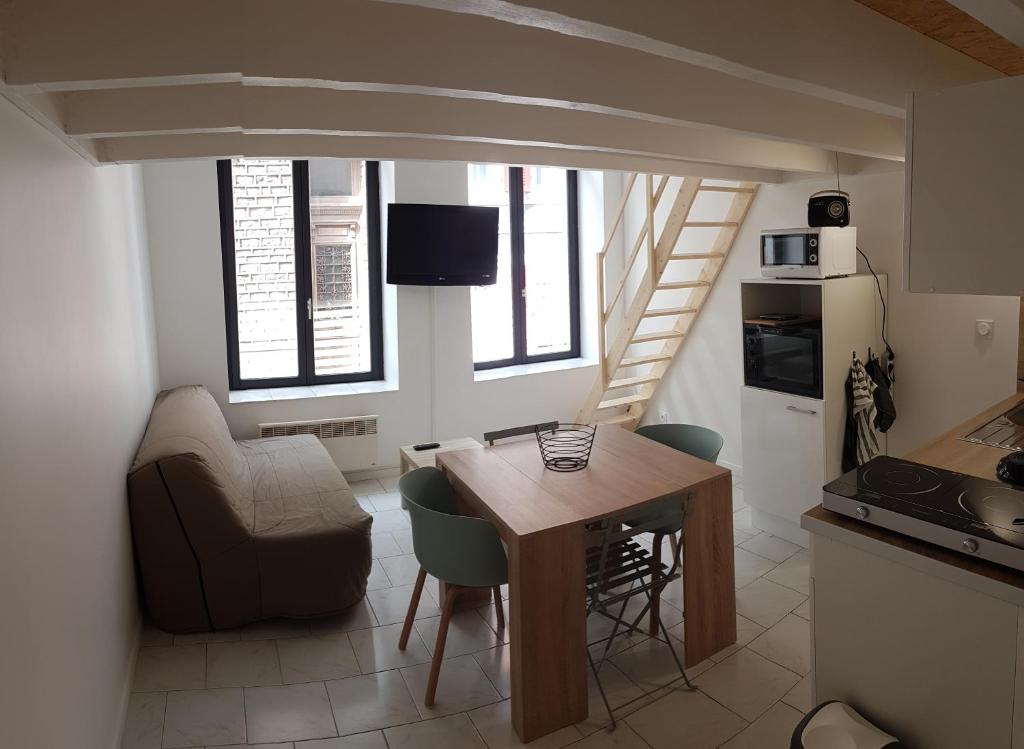 Appartement studio les volets bleus RDC gauche 18 Rue de la Providence 62200 Boulogne-sur-Mer