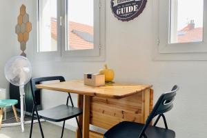 Studio located in \