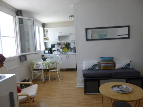Studio Lumineux 250 M Digue , 28 M2, 2pers, Wifi