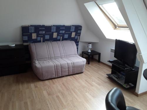 Studio lumineux 50 m de la plage