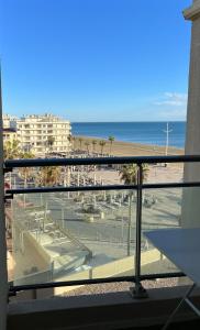 Studio lumineux avec vue sur la mer