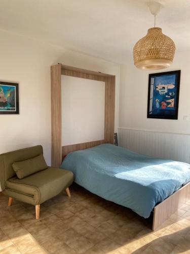 Studio lumineux en bordure de verdon