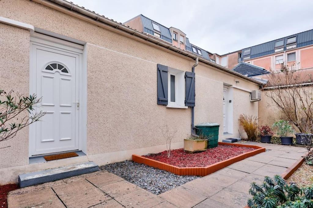 Studio lumineux et calme avec jardin 49 Avenue Victor Hugo, 94600 Choisy-le-Roi