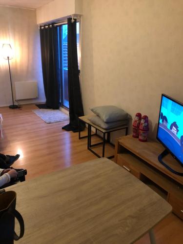 Studio lumineux et confortable